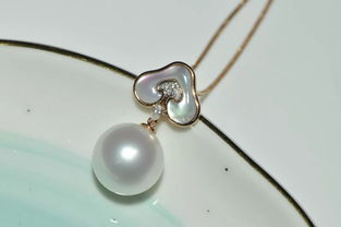 首飾設(shè)計(jì)新力量 亮寶樓首屆中國(guó)獨(dú)立珠寶設(shè)計(jì)師作品展專(zhuān)訪——連若辰的珠寶藝術(shù)世界