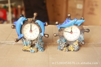 海豚時鐘 融合藝術(shù)與實用的樹脂工藝品